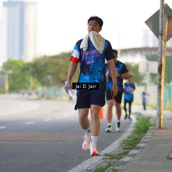 Runner Photo 7641022
