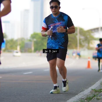 Runner Photo 7641034