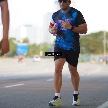 Runner Photo 7641044