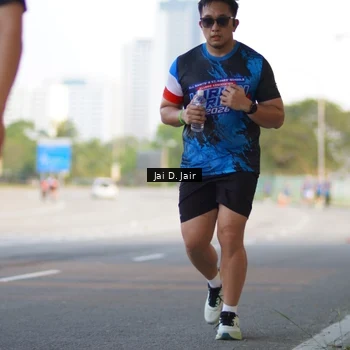 Runner Photo 7641045