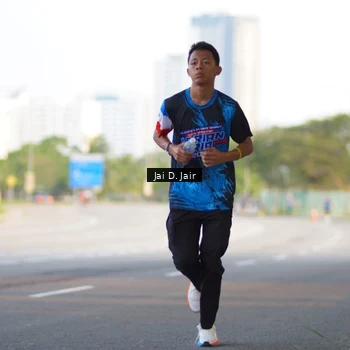 Runner Photo 7641060