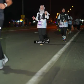 Runner Photo 7641088