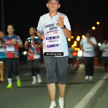 Runner Photo 7641175