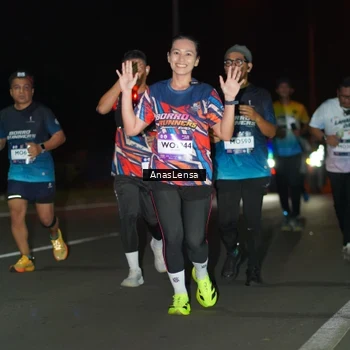 Runner Photo 7641256