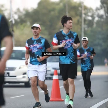 Runner Photo 7641262