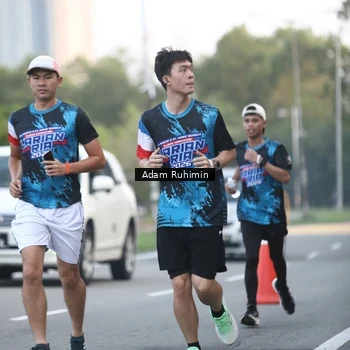 Runner Photo 7641268