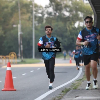 Runner Photo 7641282