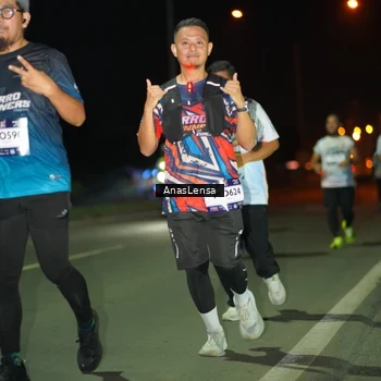 Runner Photo 7641303