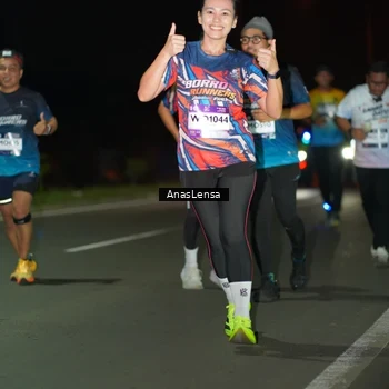 Runner Photo 7641304