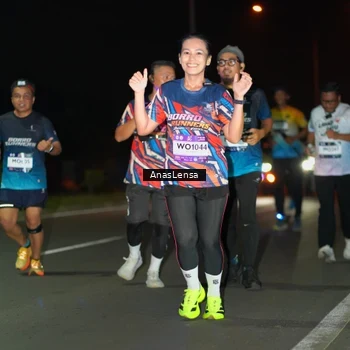 Runner Photo 7641325