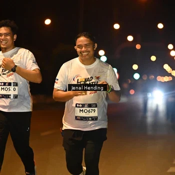 Runner Photo 7641373