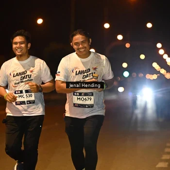 Runner Photo 7641378