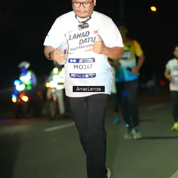 Runner Photo 7641380