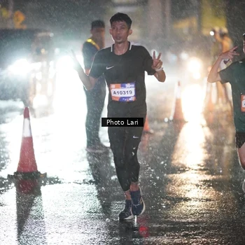 Runner Photo 7641400