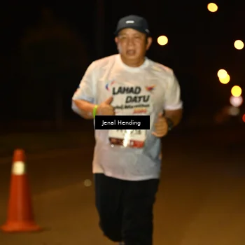 Runner Photo 7641414