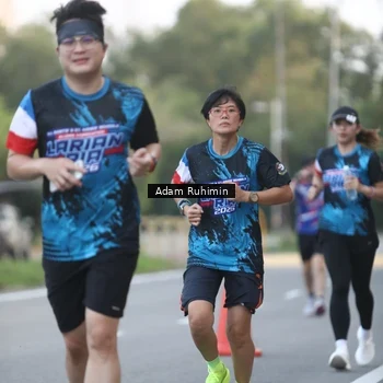 Runner Photo 7641418
