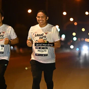 Runner Photo 7641420