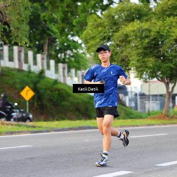 Runner Photo 7641421