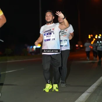 Runner Photo 7641459