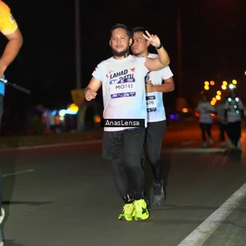 Runner Photo 7641468