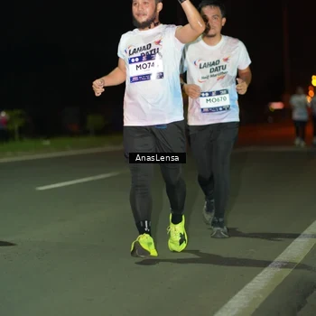 Runner Photo 7641477