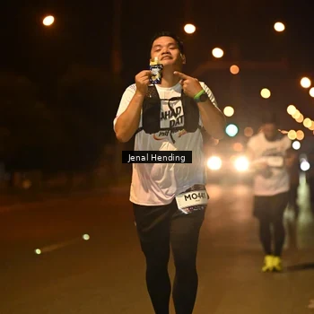 Runner Photo 7641483