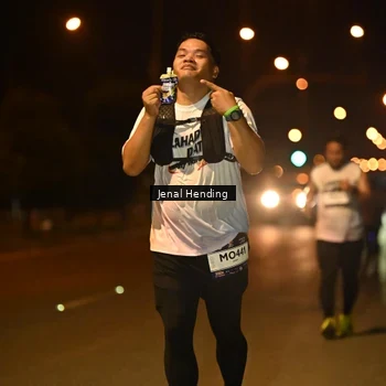 Runner Photo 7641501