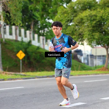 Runner Photo 7641560