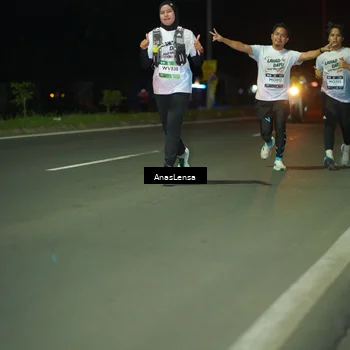 Runner Photo 7641565