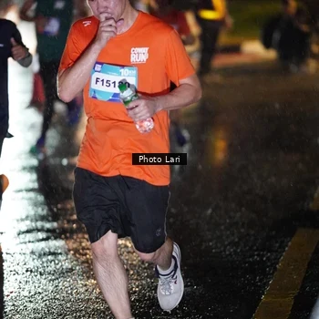 Runner Photo 7641572
