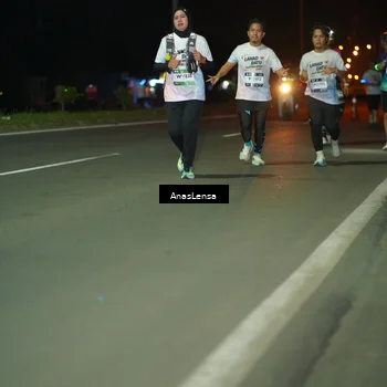 Runner Photo 7641576