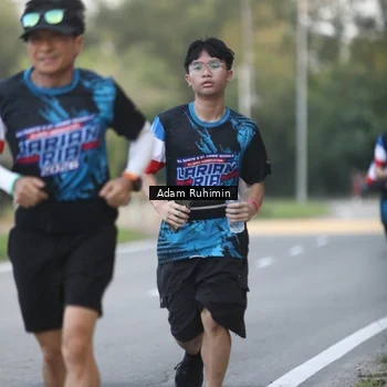 Runner Photo 7641664