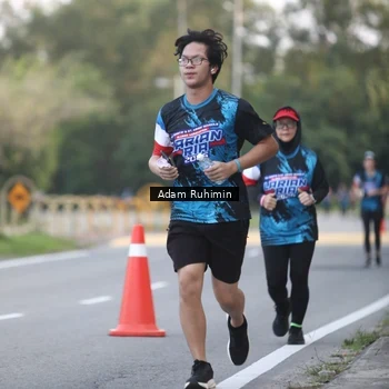 Runner Photo 7641665