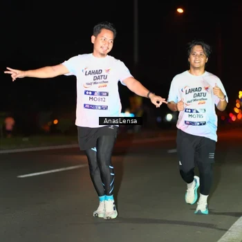 Runner Photo 7641667
