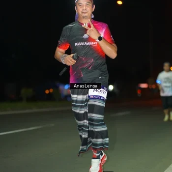 Runner Photo 7641674
