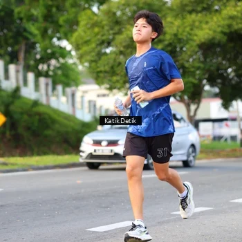 Runner Photo 7641753
