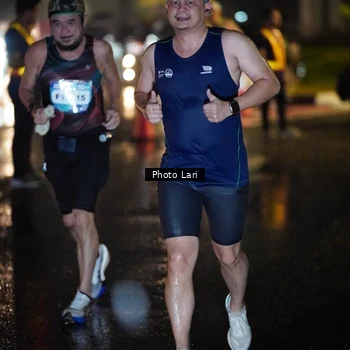 Runner Photo 7641804