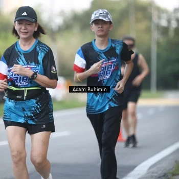 Runner Photo 7641845
