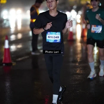 Runner Photo 7641868