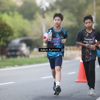 Runner Photo 7641909