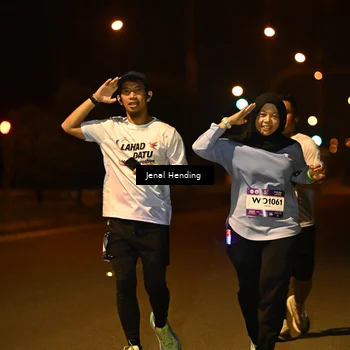 Runner Photo 7641995