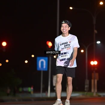 Runner Photo 7642032