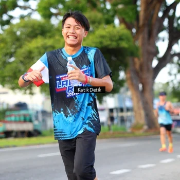 Runner Photo 7642034
