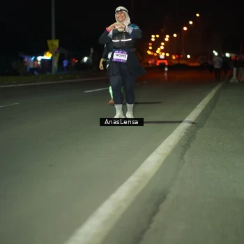 Runner Photo 7642036