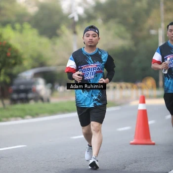 Runner Photo 7642045