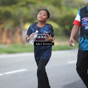 Runner Photo 7642048