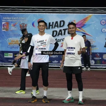 Runner Photo 7642049