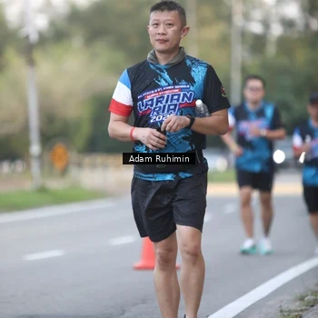 Runner Photo 7642068