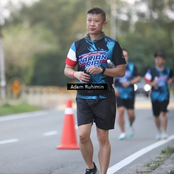 Runner Photo 7642070