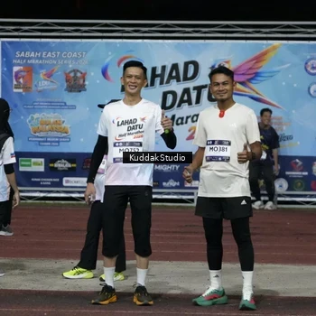 Runner Photo 7642080